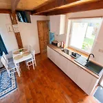 Comfortable Homes With A Summer Pool Hébergement de vacances