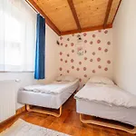 Hébergement de vacances Comfortable Homes With A Summer Pool