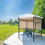 Comfortable Homes With A Summer Pool
