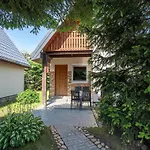 Comfortable Homes With A Summer Pool Hébergement de vacances Darłowo