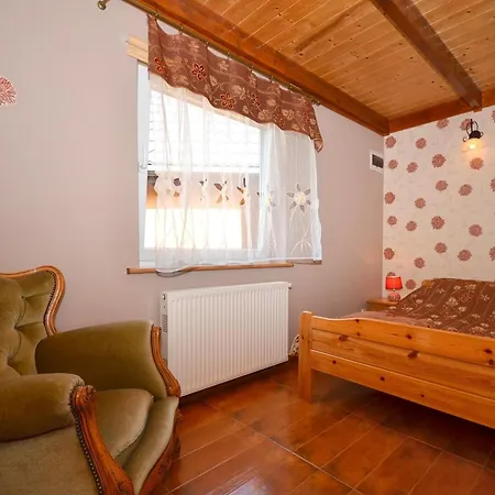 Comfortable Homes, Covered Pool Holiday home