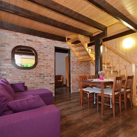 Holiday home Comfortable Homes, Covered Pool *